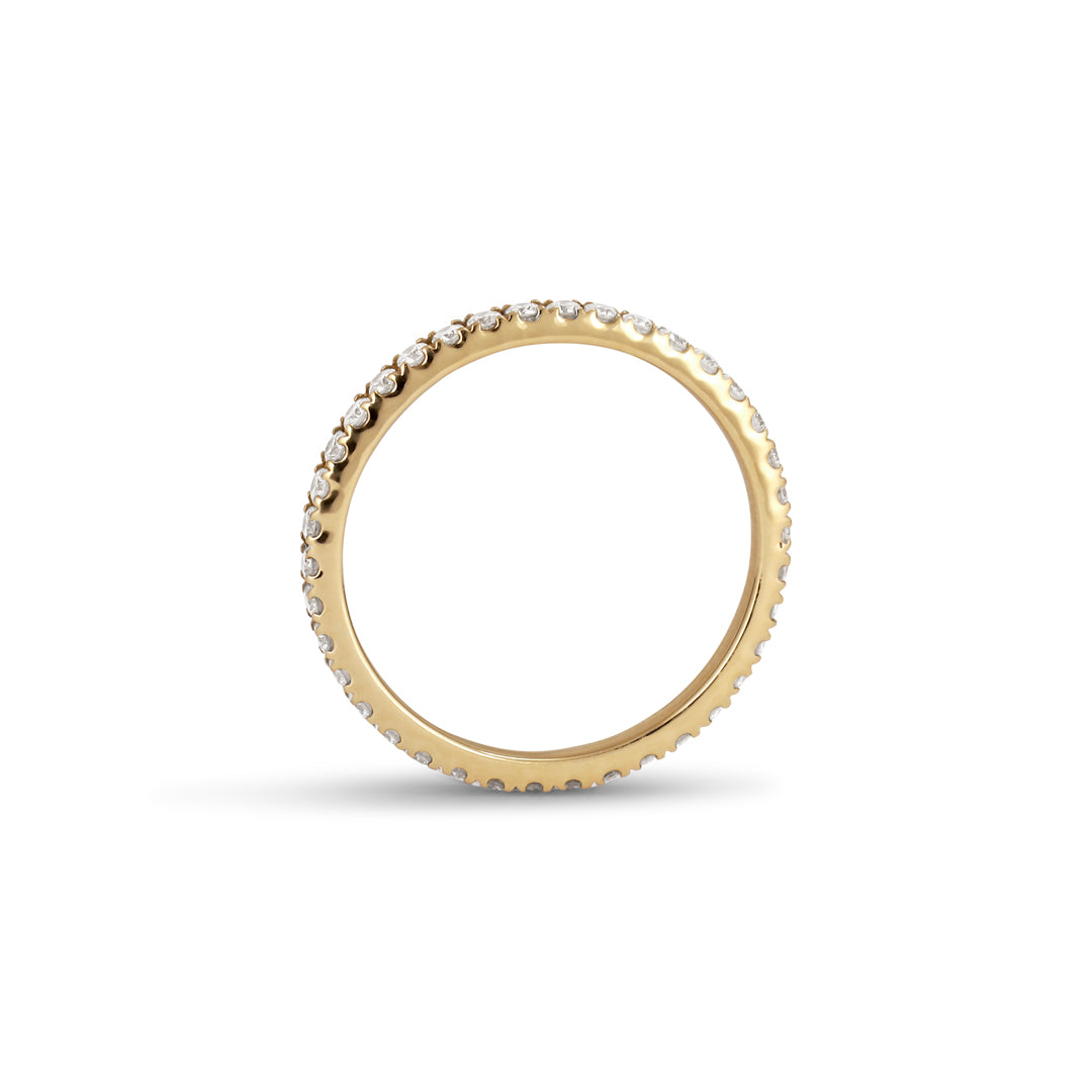 Eternityring i v-split med 0,01 ct.