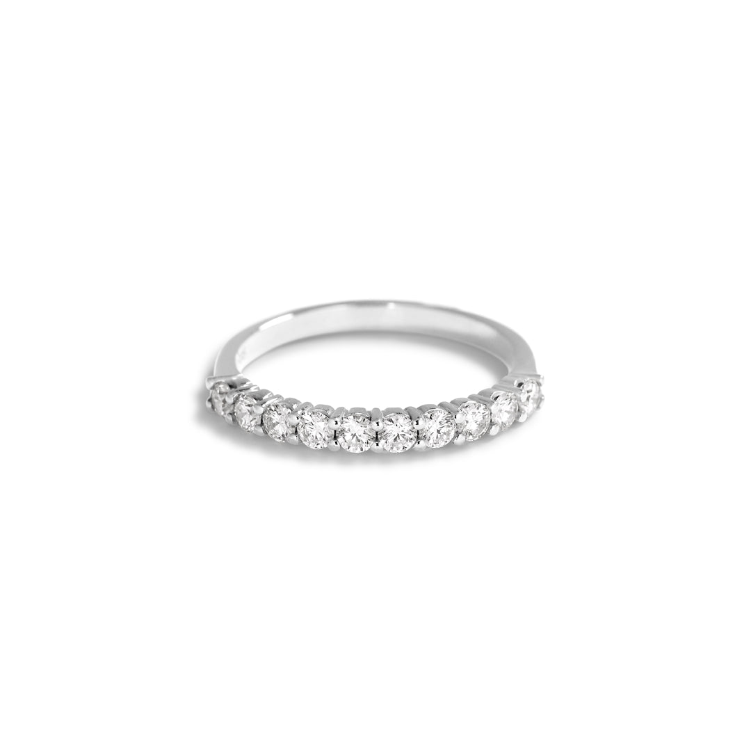 Alliancering i shared prongs i hvidguld med 10x 0,05 ct.