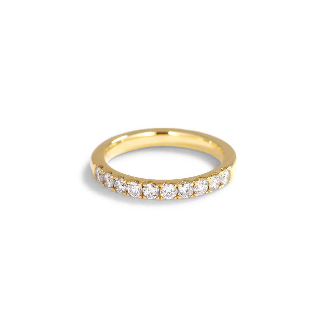 Alliancering i v-split med 10x 0,05 ct.