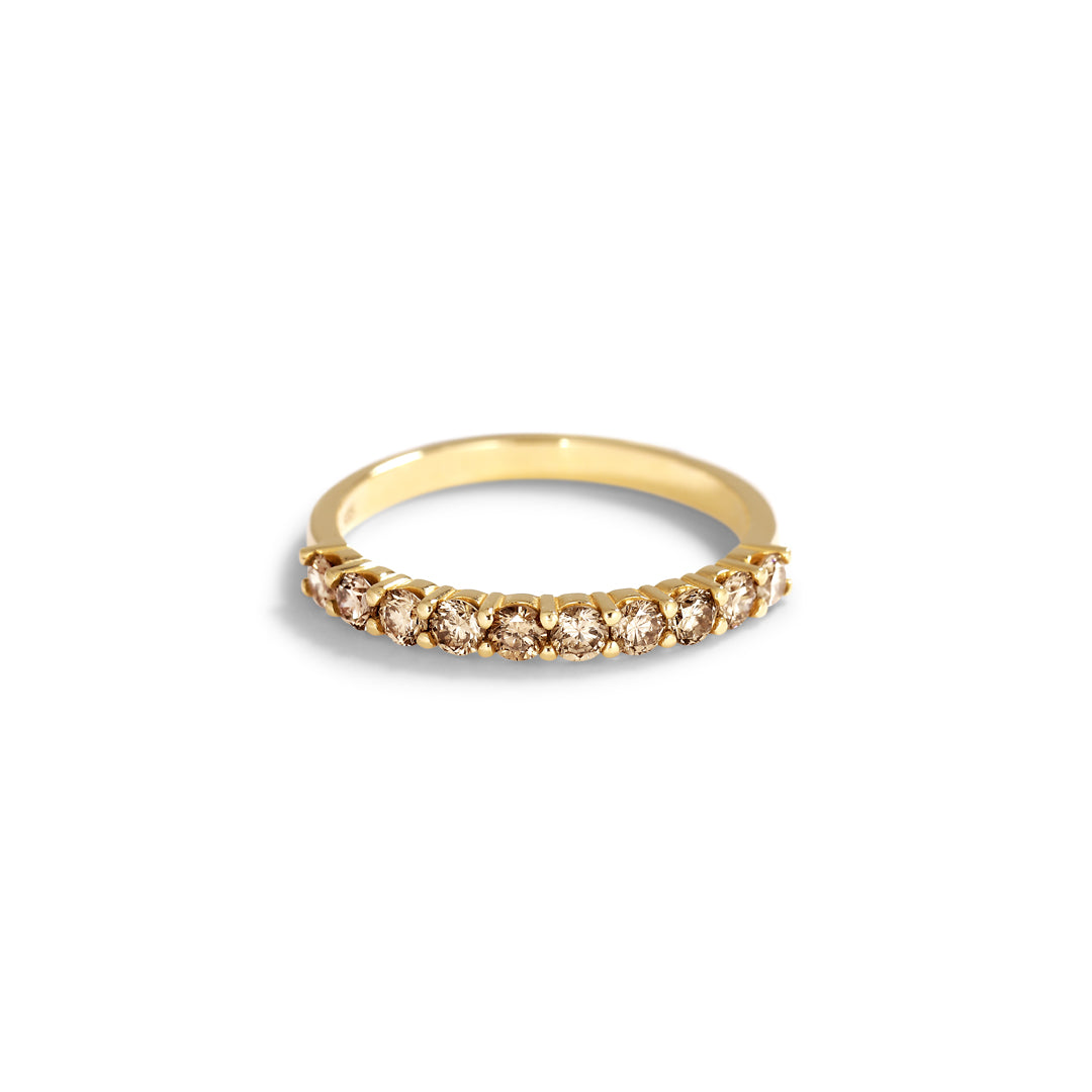 Alliancering i shared prongs med 10x 0,05 ct. champagne