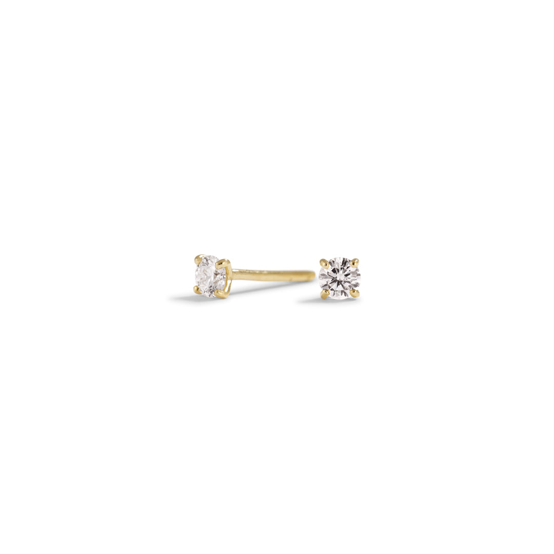 Solitaire ørestikker med 2x 0,10 ct.