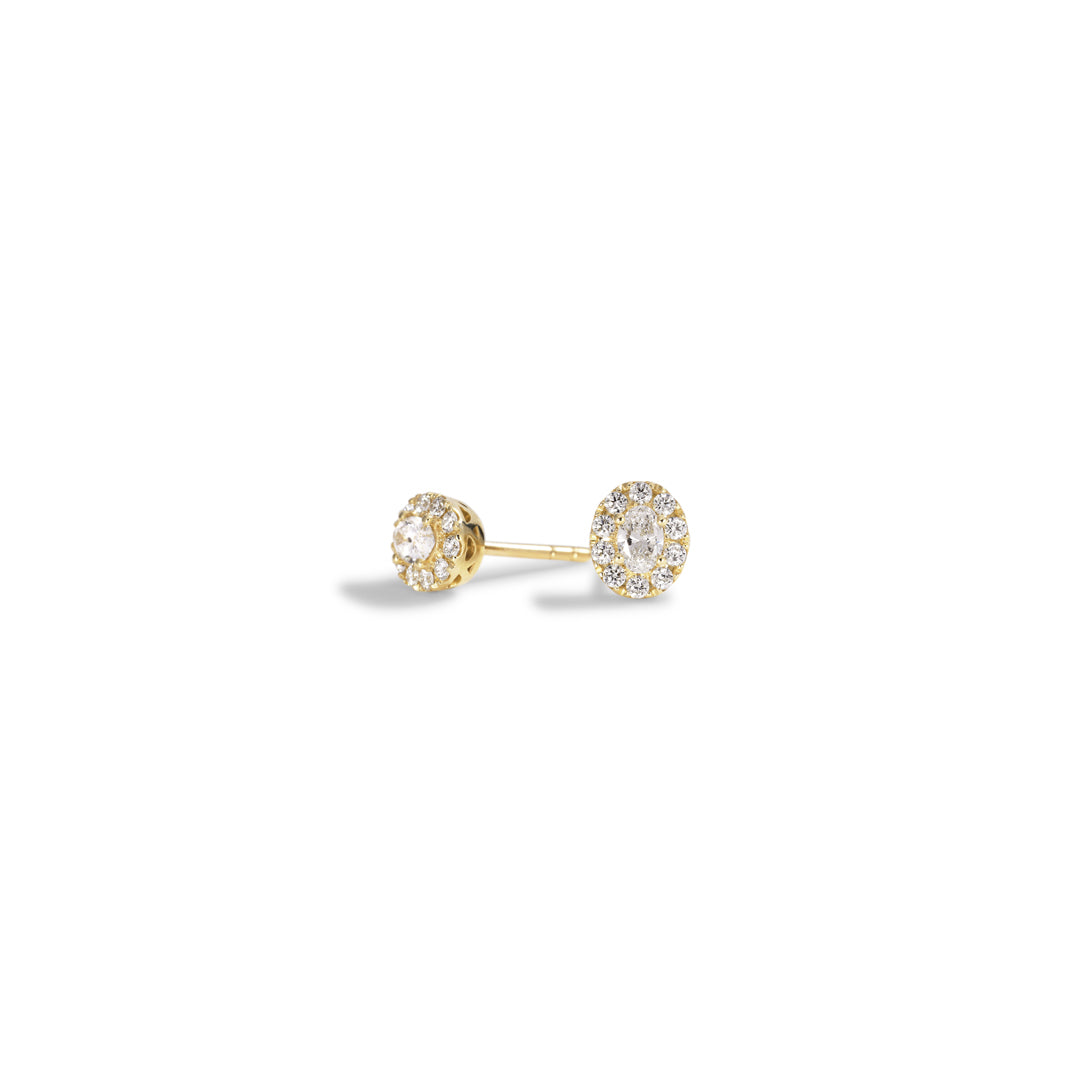 Oval halo ørestikker med 2x 0,11 ct.
