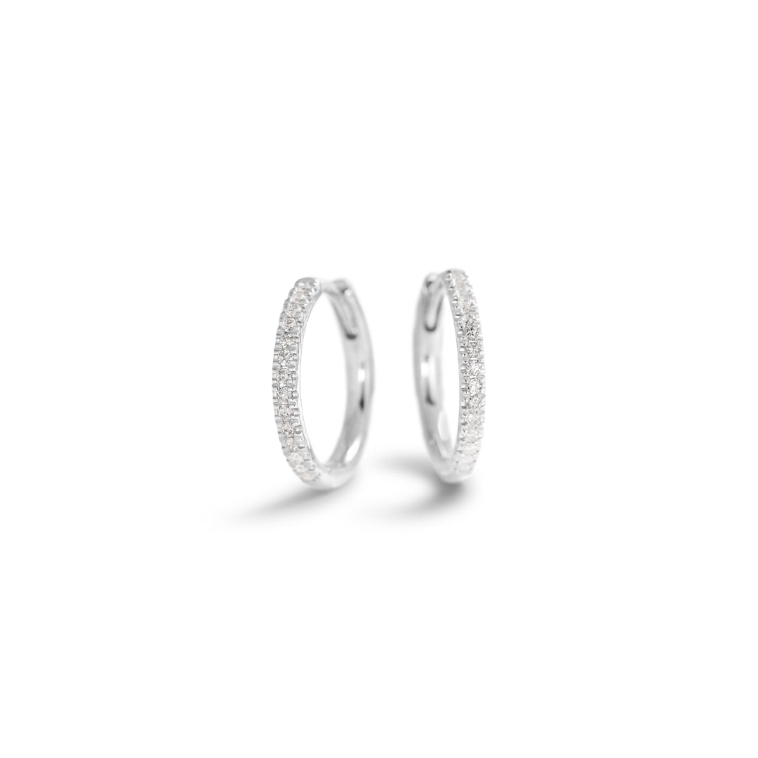 Hoops 11 mm i hvidguld - 0,005 ct.