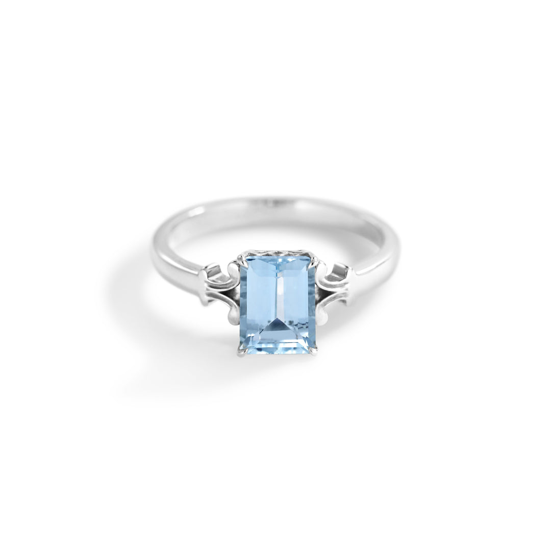 Solitairering i hvidguld med 1,50 ct. aquamarin