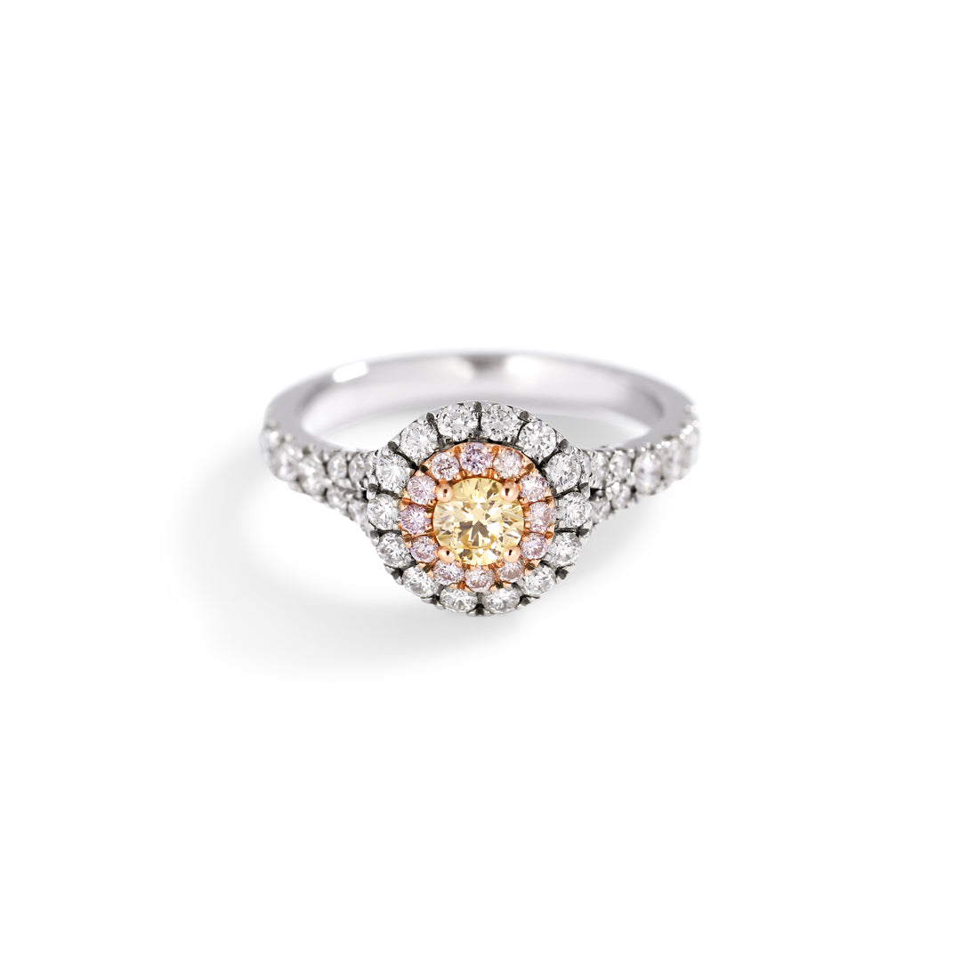 Double haloring i hvidguld med 0,25 ct. fancy yellow & light pink diamanter