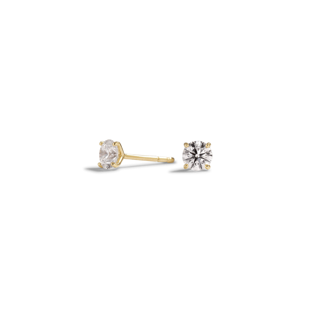 Solitaire ørestikker med 2x 0,30 ct.