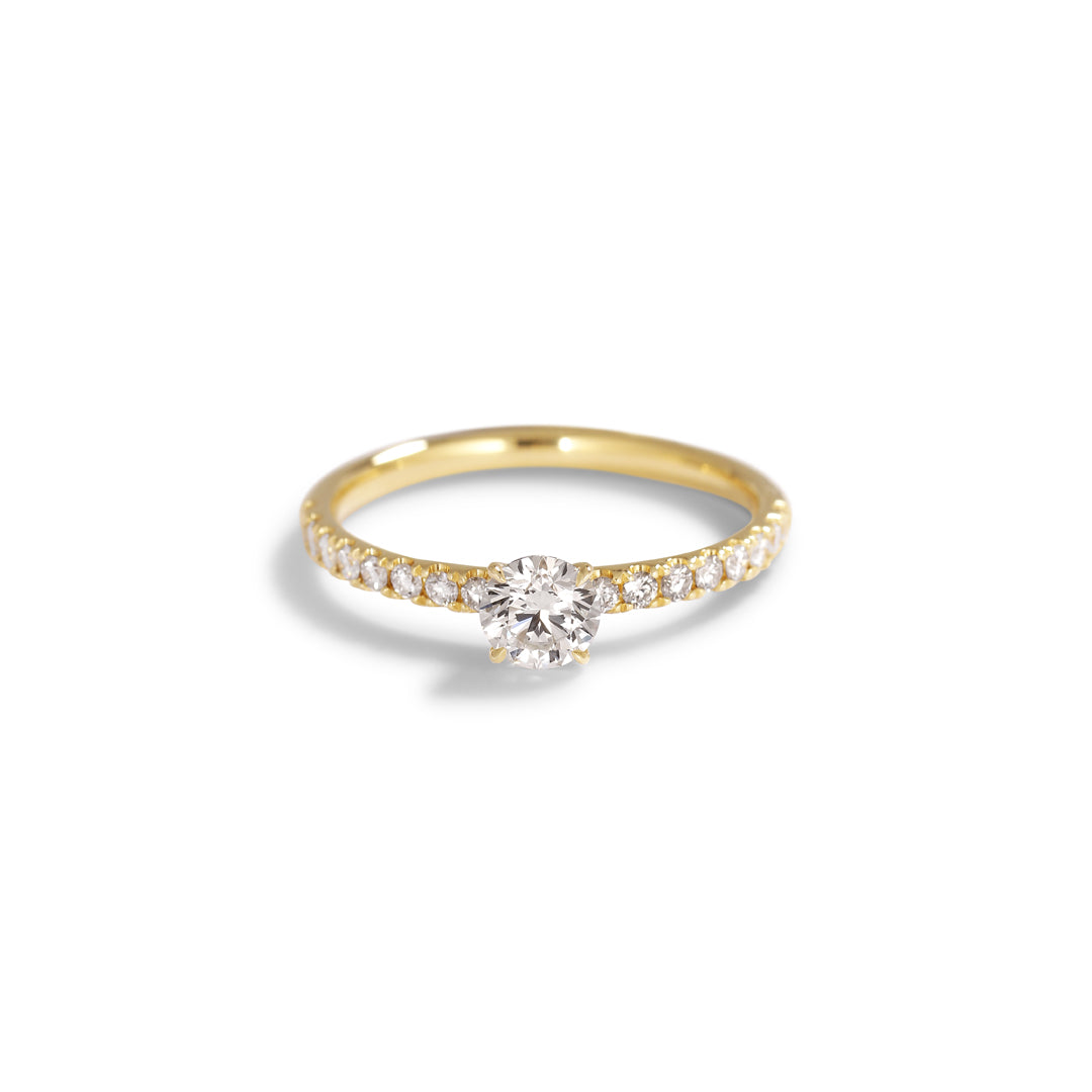 Solitairering med sidesten 0,40 ct.