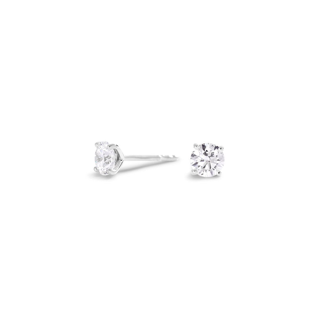 Solitaire ørestikker i hvidguld med 2x 0,40 ct.