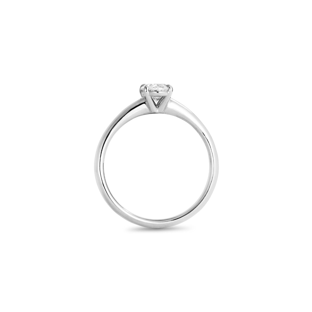 Solitairering i hvidguld med 0,55 ct. oval diamant