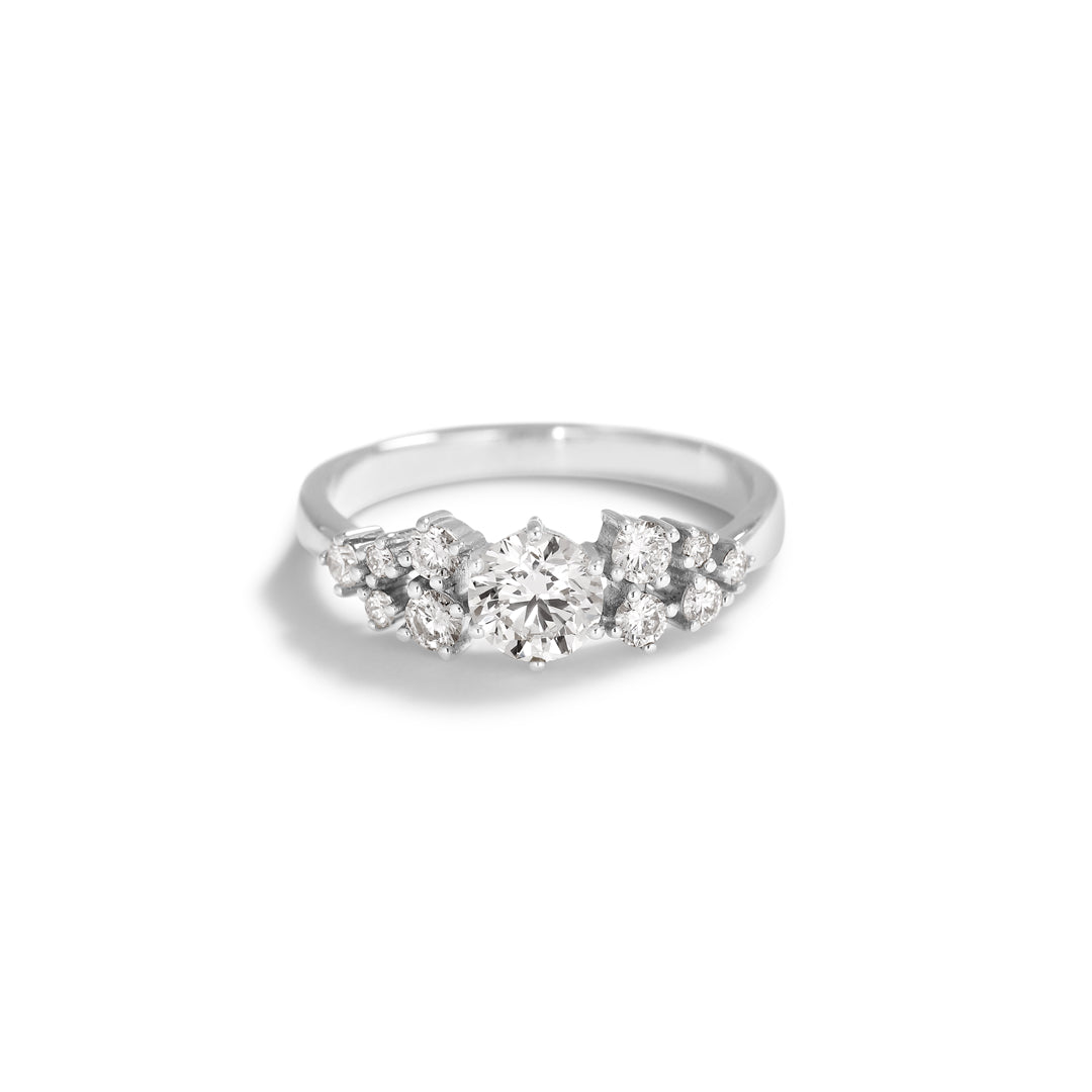 Sprinkled Stars i hvidguld med 0,55 ct.
