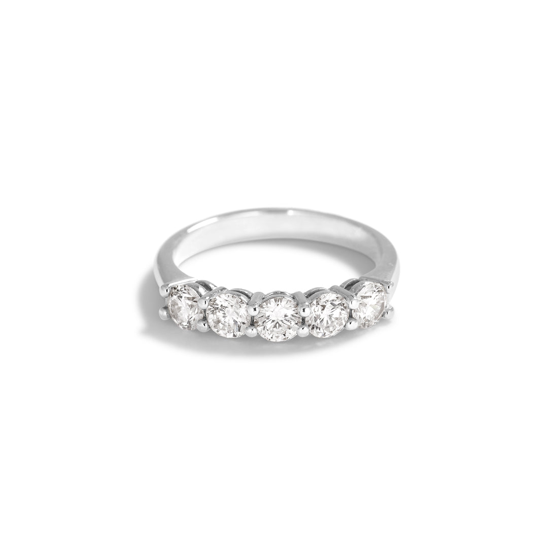 5-stens ring i hvidguld med 5x 0,20 ct.