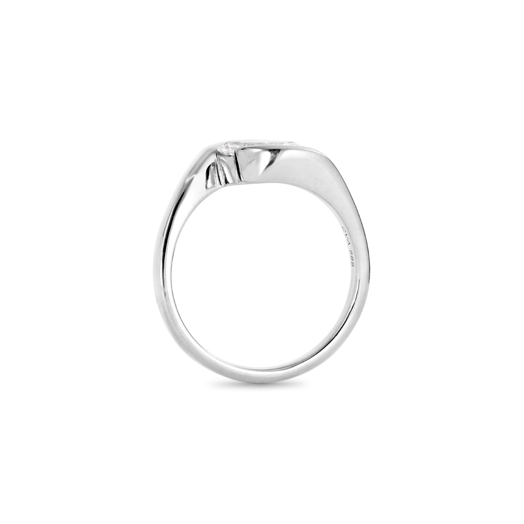 Solitairering i hvidguld med 0,60 ct. marquissleben diamant