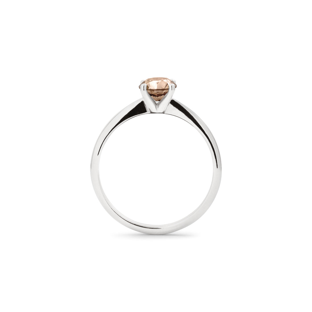 Solitairering i hvidguld med 0,70 ct. champagne