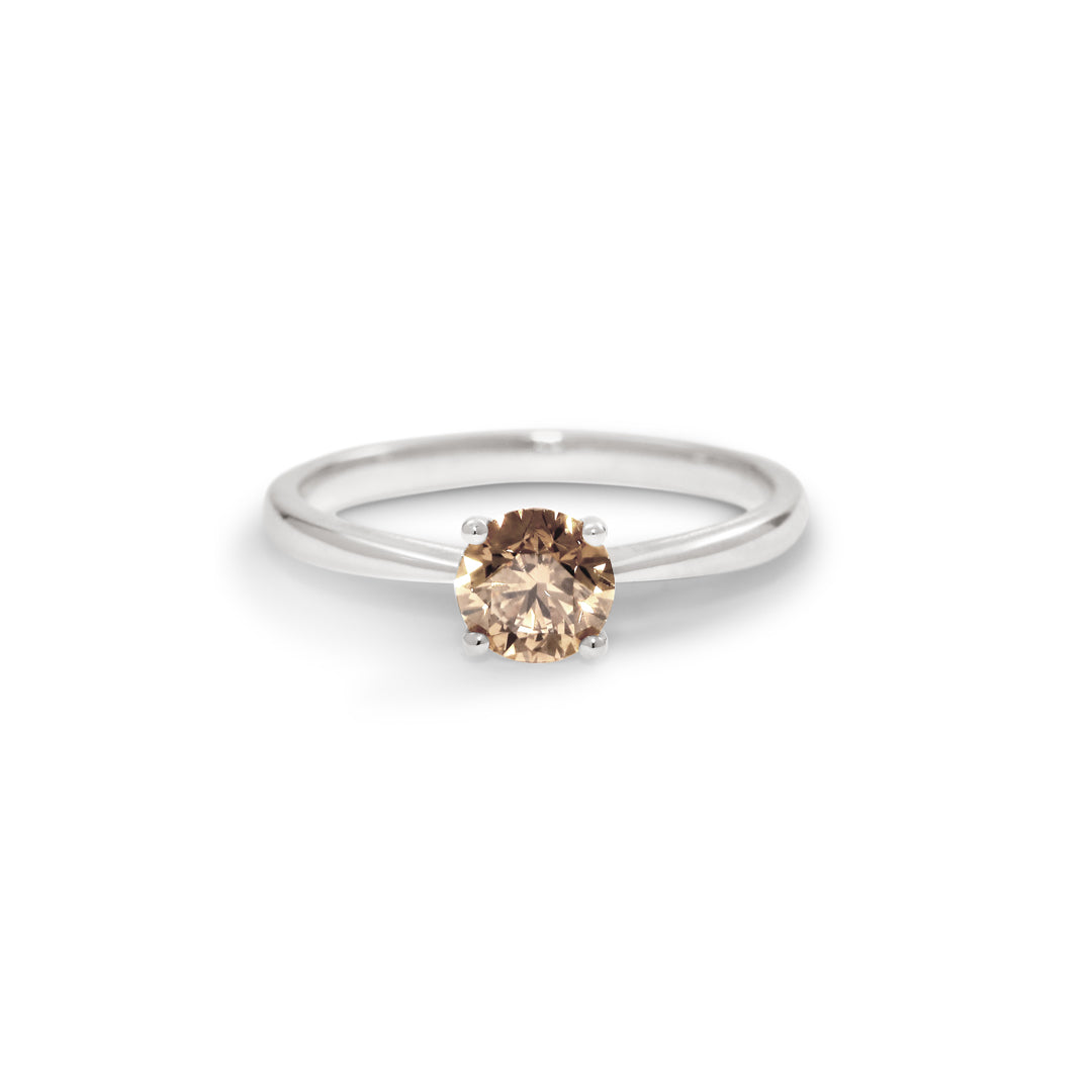 Solitairering i hvidguld med 0,70 ct. champagne