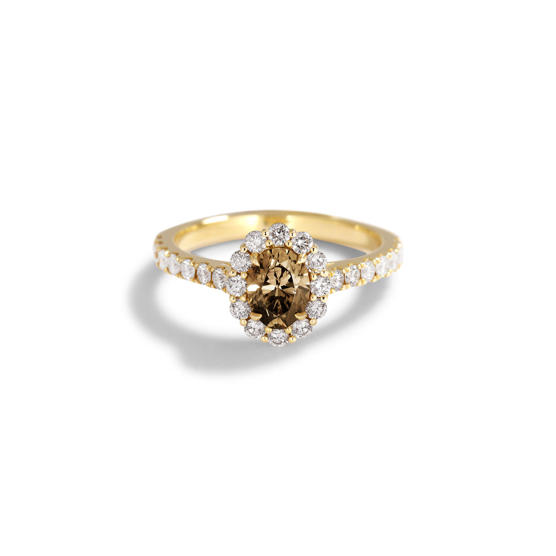 Flower haloring med 0,75 ct. oval champagne