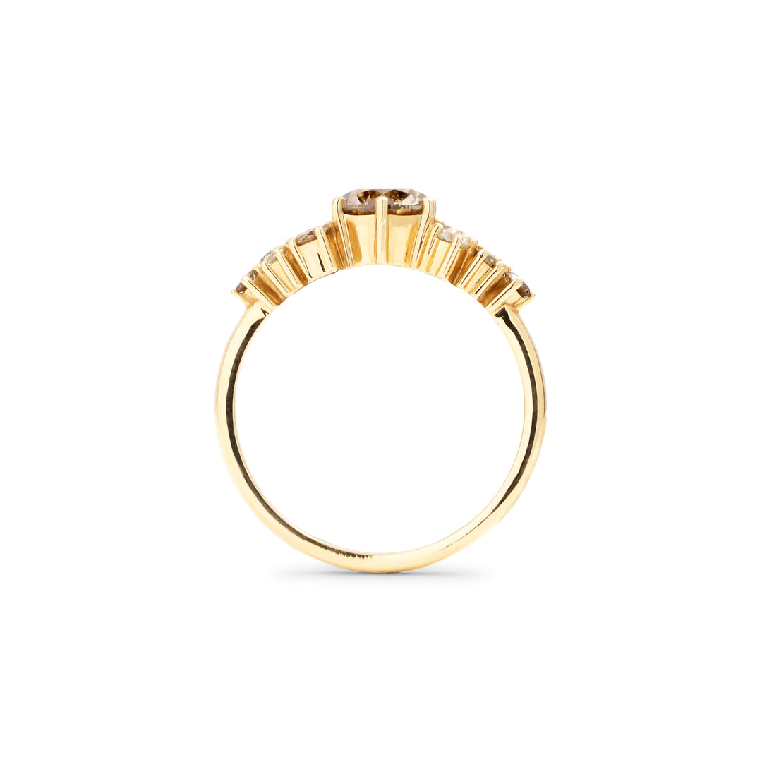 Sprinkled Stars med 0,80 ct. champagne