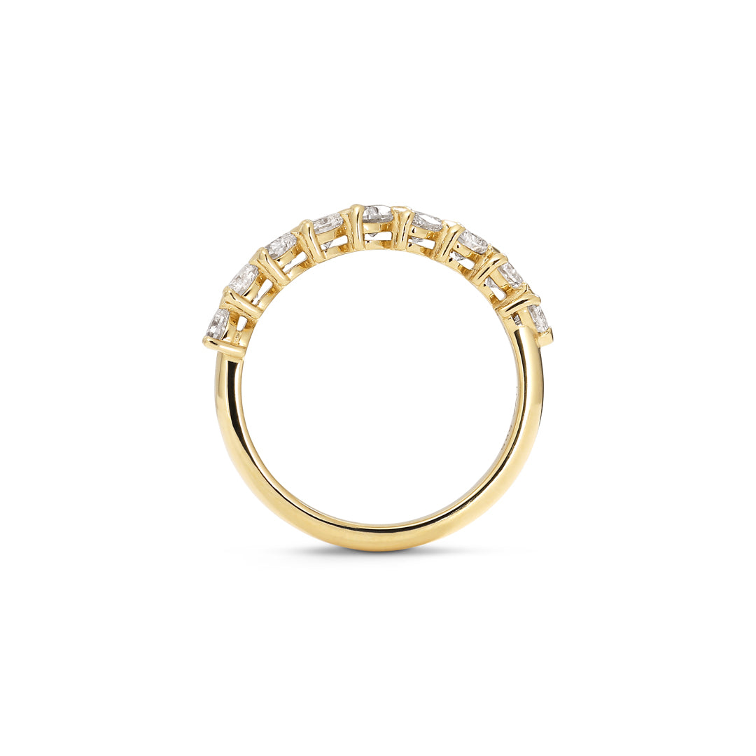 Alliancering med 9x 0,06 ct. hjerteslebne diamanter