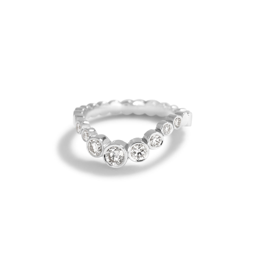 Bezel Wave Ring i hvidguld med 0,48 ct.