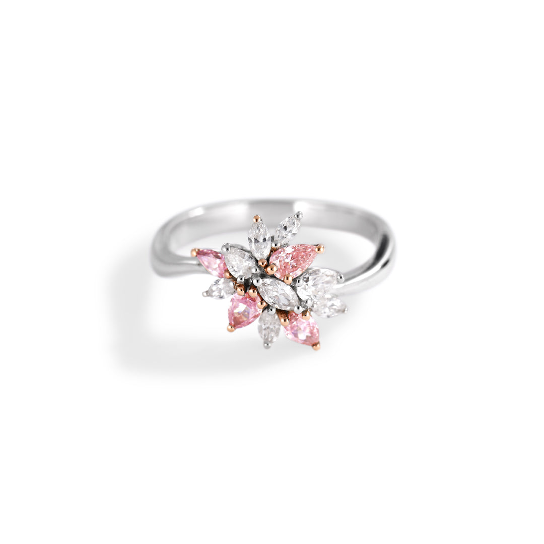 Pink Argyle Flower ring i hvidguld med i alt 0,71 ct. diamanter