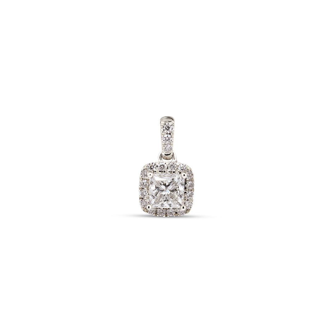 Princess cut halo vedhæng i hvidguld med 0,55 ct.
