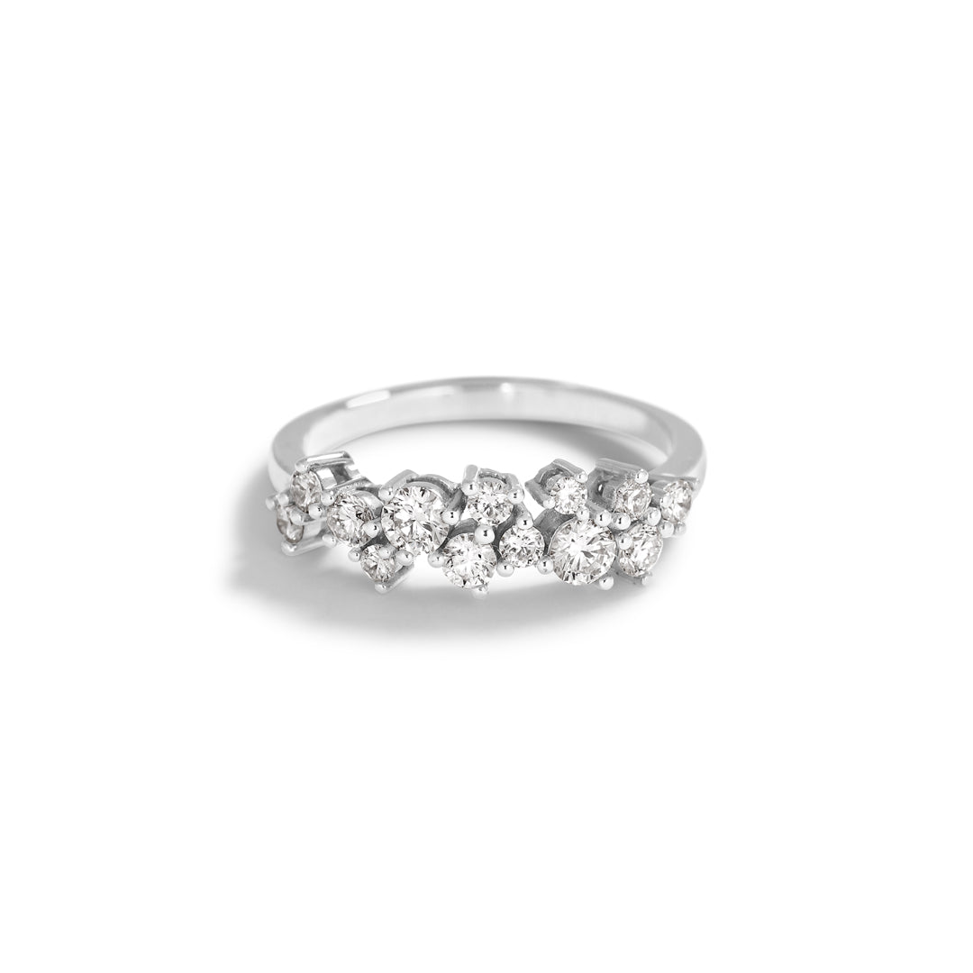 Sprinkled alliancering i hvidguld med 0,69 ct.