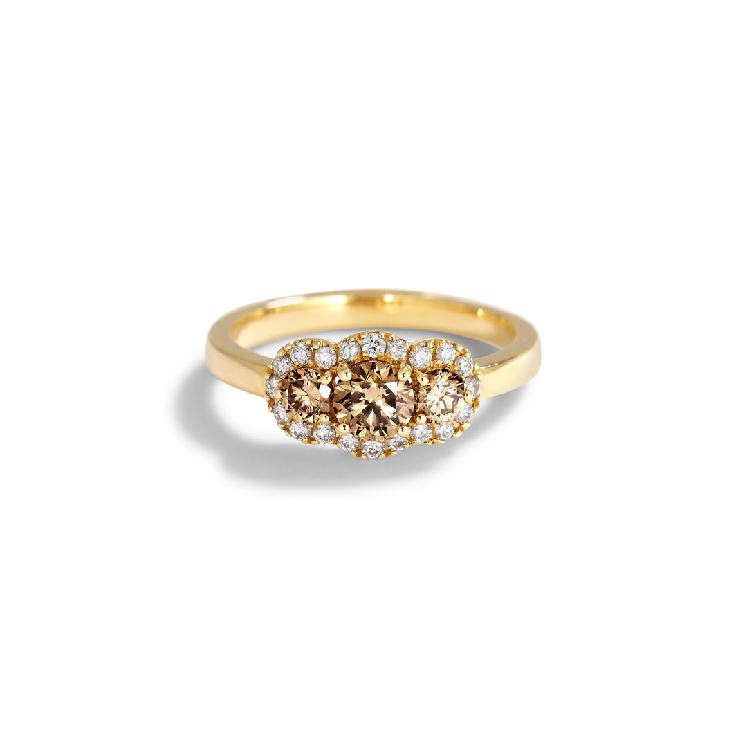 3-stens haloring med 0,15-0,45-0,15 ct. champagne
