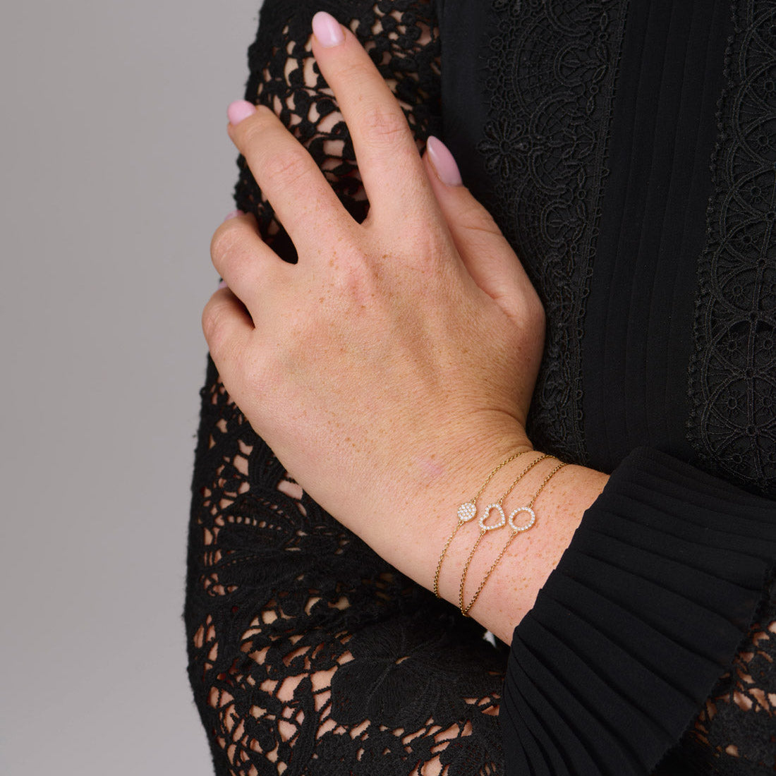 Hjerte armbånd i hvidguld